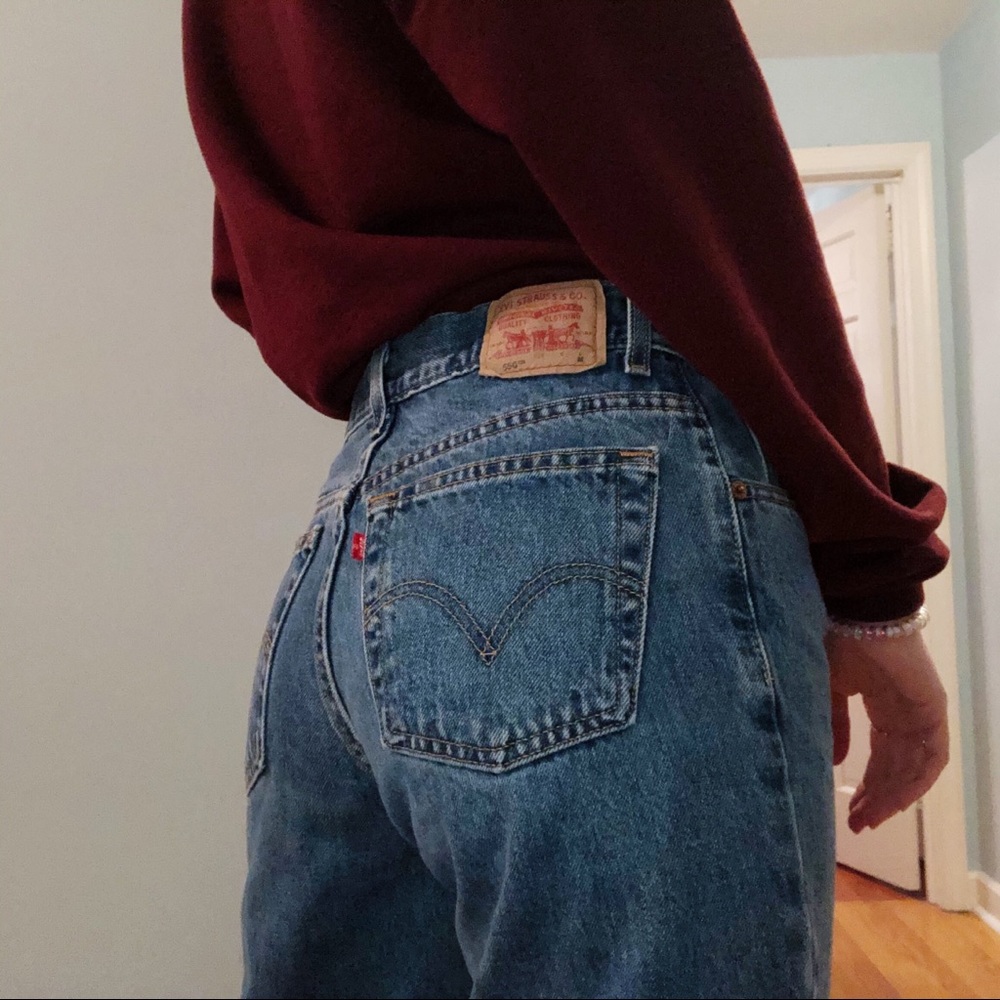 VINTAGE Levi’s mom jeans 550 size 8